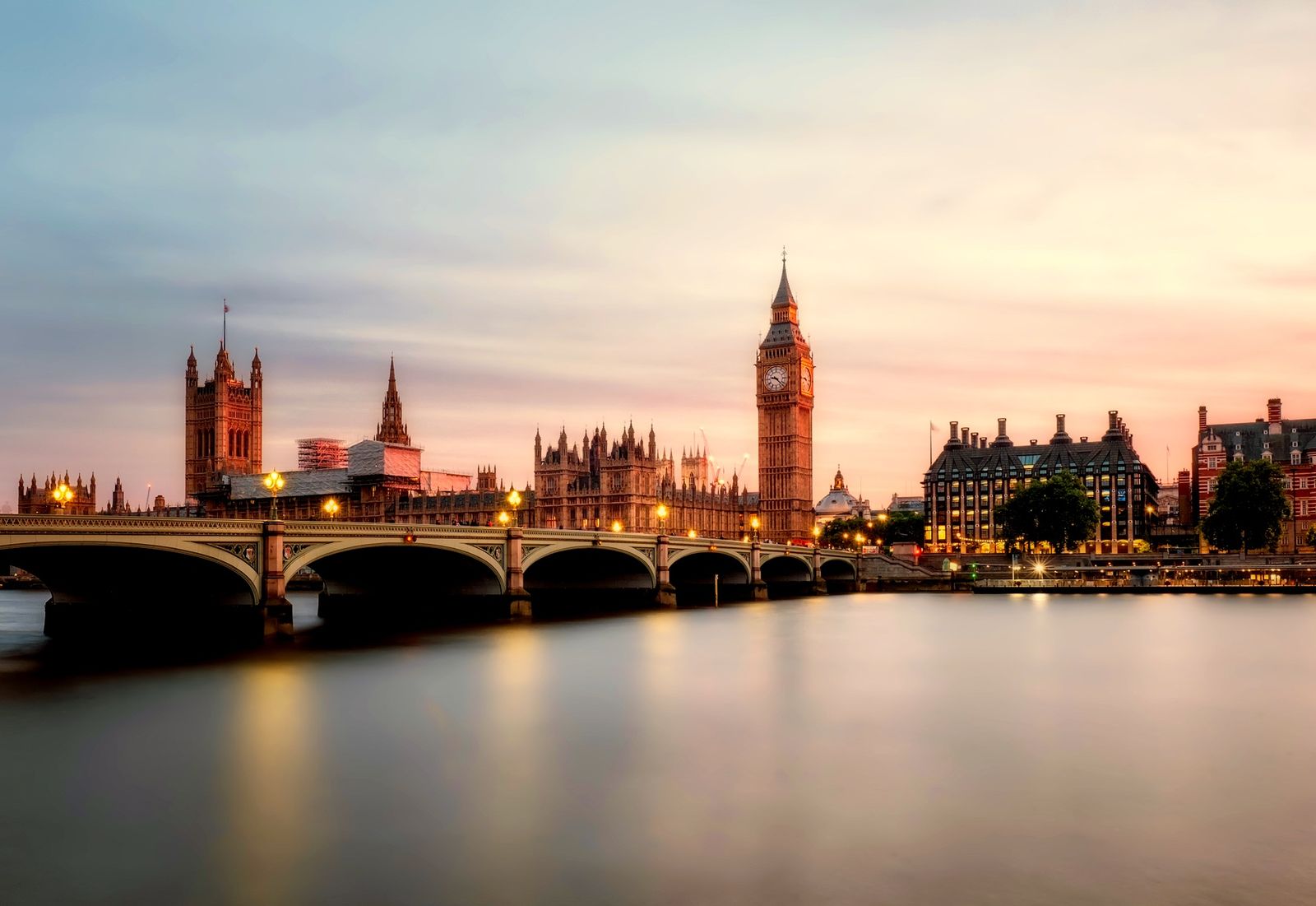 London skyline at dusk